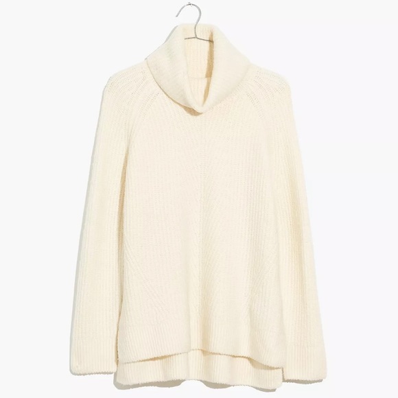 EUC - Mercer Turtleneck Sweater in Coziest Yarn, Small - Picture 4 of 4